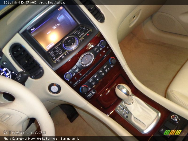 Controls of 2011 EX 35 AWD