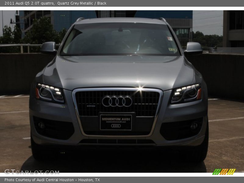 Quartz Grey Metallic / Black 2011 Audi Q5 2.0T quattro