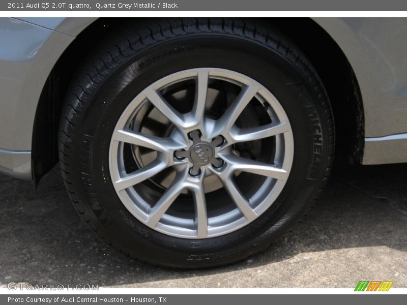 Quartz Grey Metallic / Black 2011 Audi Q5 2.0T quattro