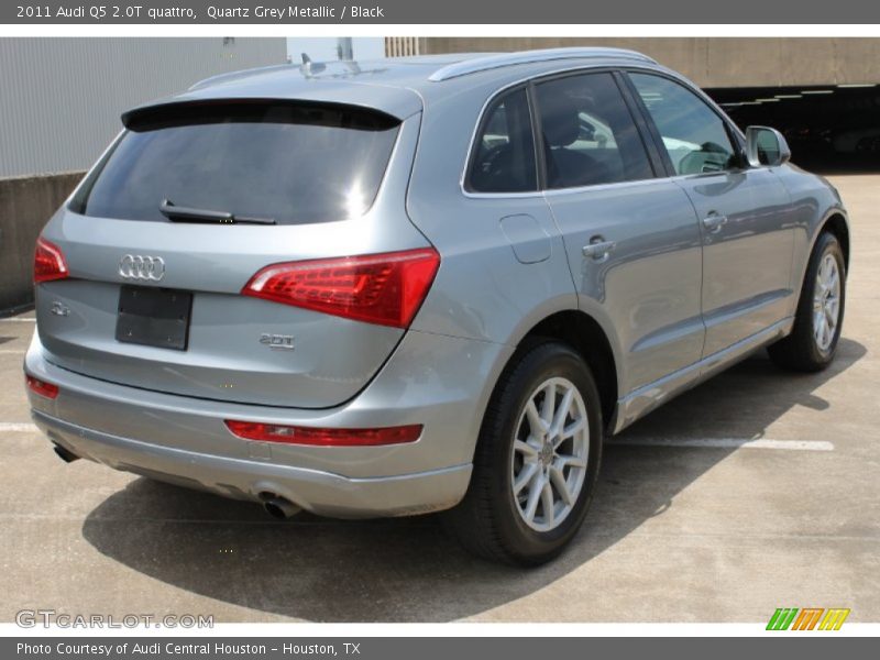 Quartz Grey Metallic / Black 2011 Audi Q5 2.0T quattro