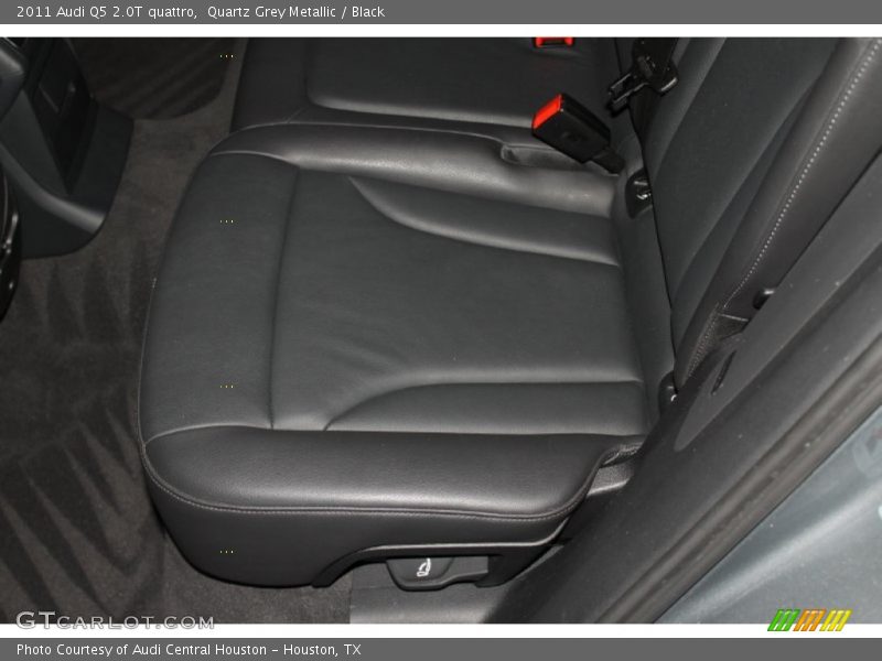 Quartz Grey Metallic / Black 2011 Audi Q5 2.0T quattro