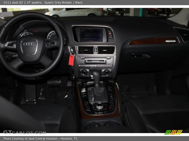 Quartz Grey Metallic / Black 2011 Audi Q5 2.0T quattro