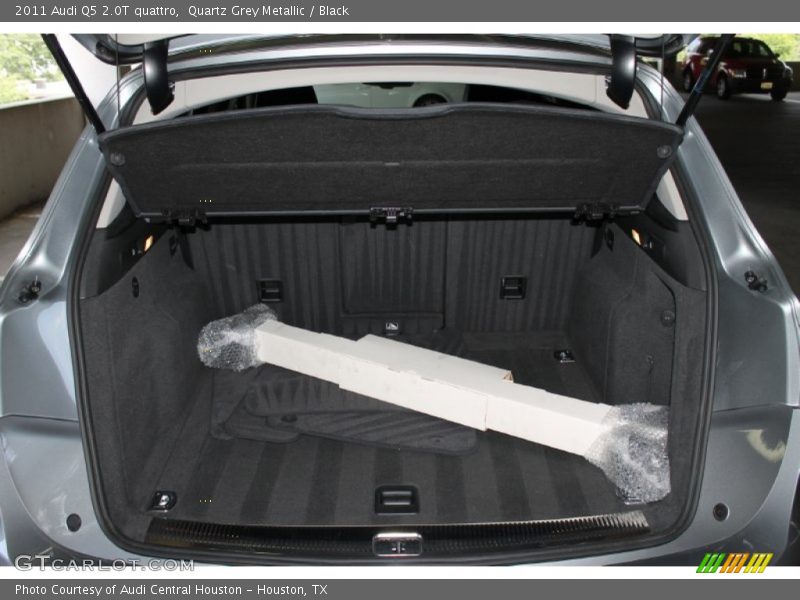 Quartz Grey Metallic / Black 2011 Audi Q5 2.0T quattro