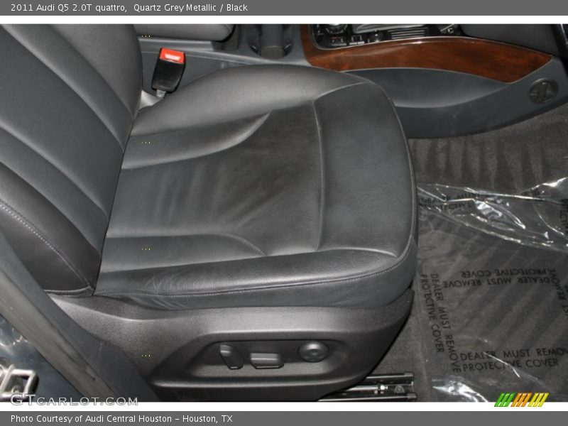 Quartz Grey Metallic / Black 2011 Audi Q5 2.0T quattro