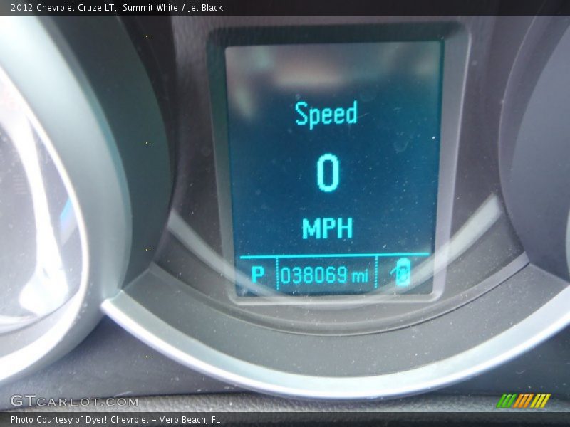 Summit White / Jet Black 2012 Chevrolet Cruze LT