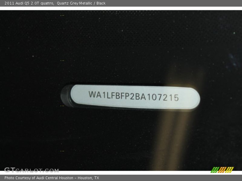 Quartz Grey Metallic / Black 2011 Audi Q5 2.0T quattro