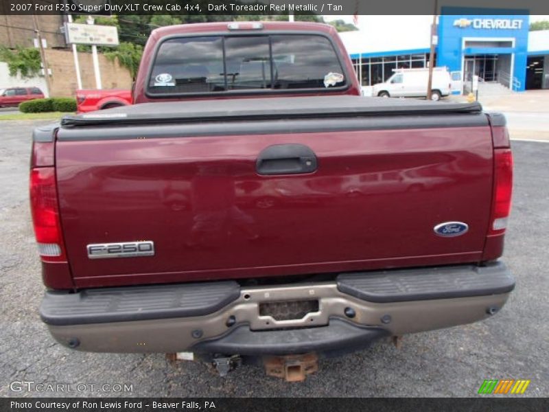 Dark Toreador Red Metallic / Tan 2007 Ford F250 Super Duty XLT Crew Cab 4x4