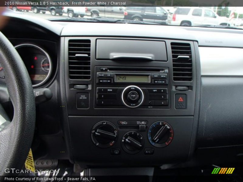 Fresh Powder White / Charcoal 2010 Nissan Versa 1.8 S Hatchback