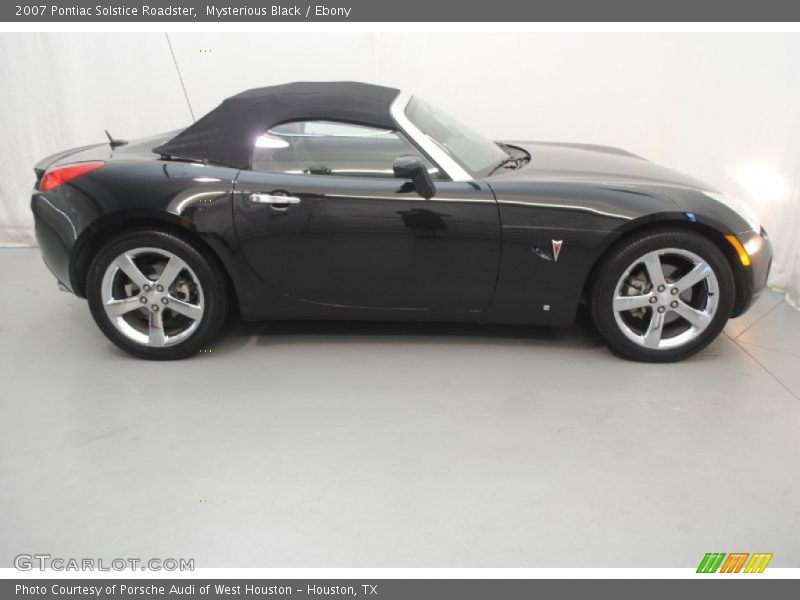Mysterious Black / Ebony 2007 Pontiac Solstice Roadster
