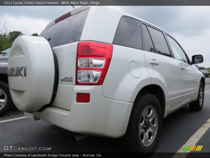 White Water Pearl / Beige 2011 Suzuki Grand Vitara Premium