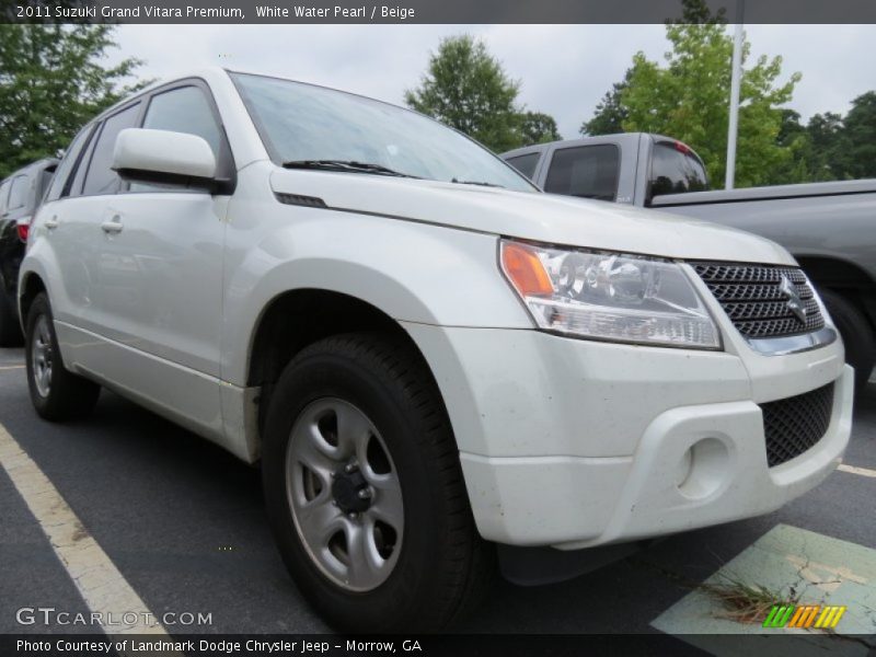 White Water Pearl / Beige 2011 Suzuki Grand Vitara Premium