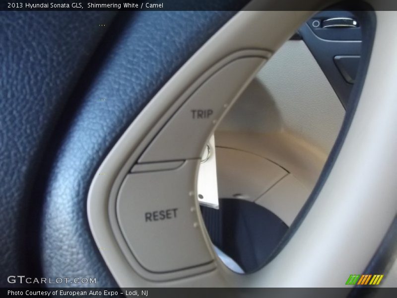 Shimmering White / Camel 2013 Hyundai Sonata GLS