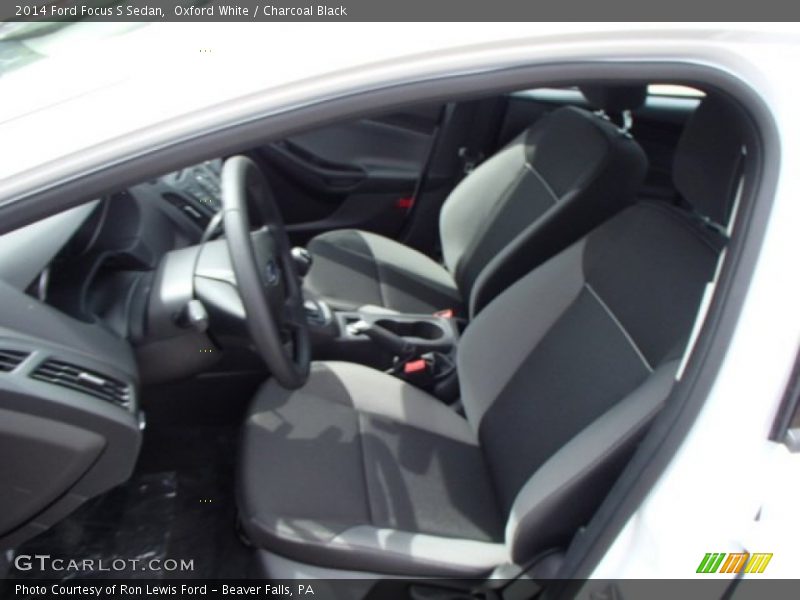 Oxford White / Charcoal Black 2014 Ford Focus S Sedan
