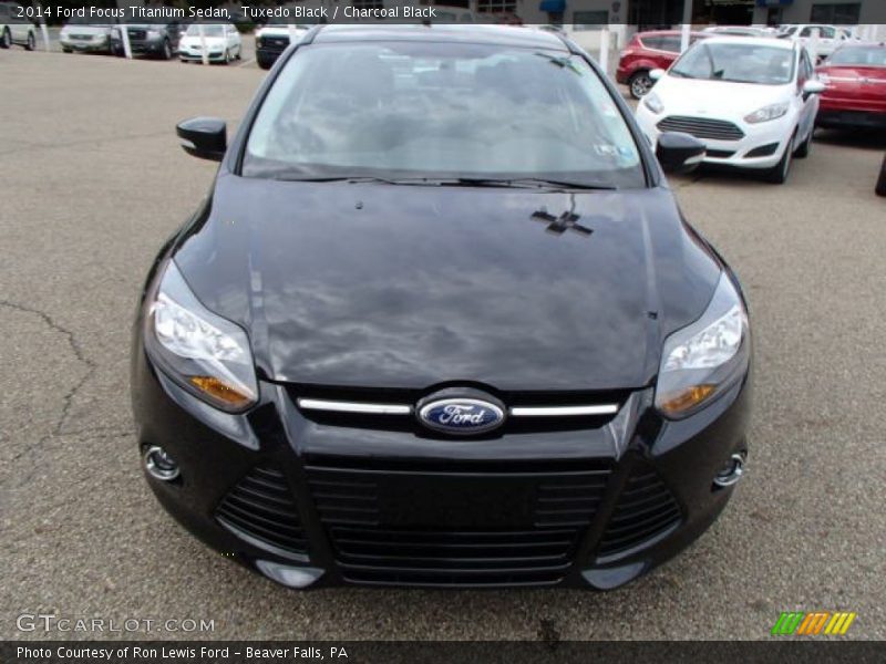 Tuxedo Black / Charcoal Black 2014 Ford Focus Titanium Sedan