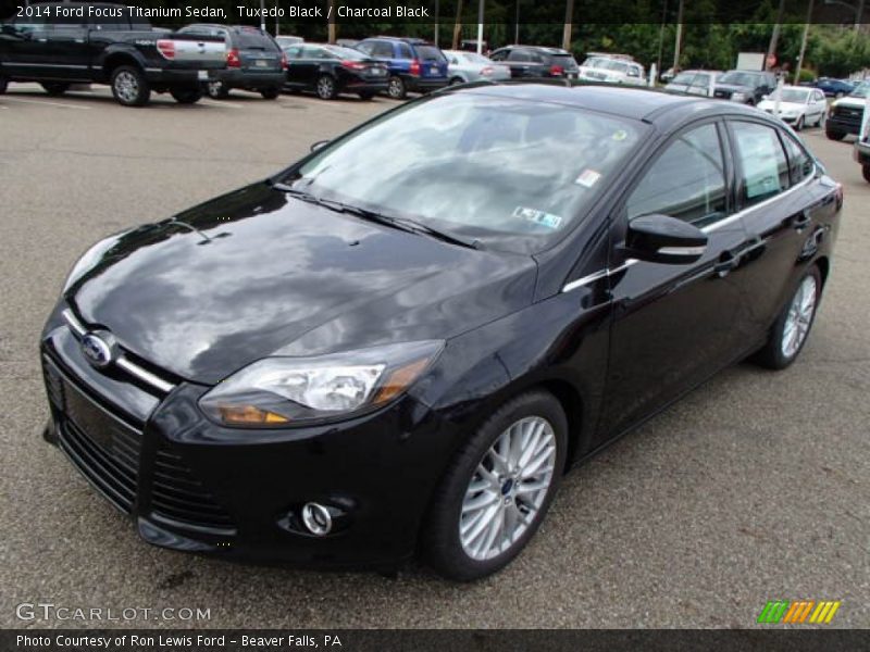 Tuxedo Black / Charcoal Black 2014 Ford Focus Titanium Sedan