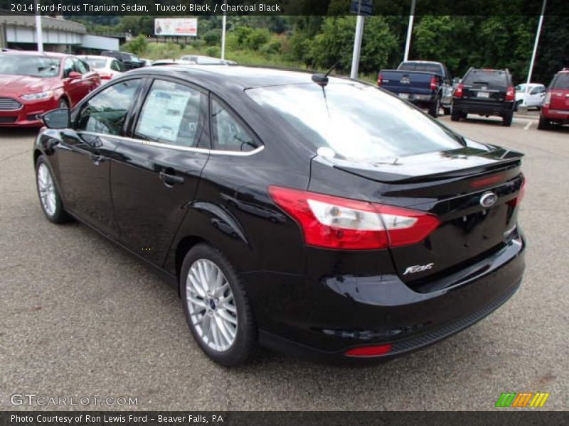 Tuxedo Black / Charcoal Black 2014 Ford Focus Titanium Sedan