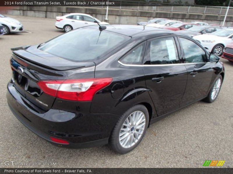 Tuxedo Black / Charcoal Black 2014 Ford Focus Titanium Sedan