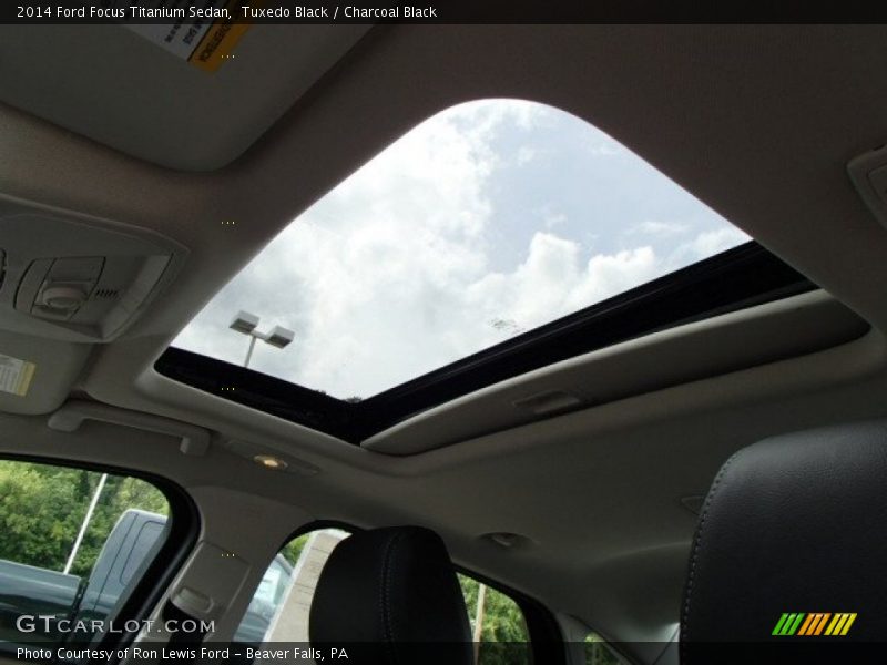 Tuxedo Black / Charcoal Black 2014 Ford Focus Titanium Sedan