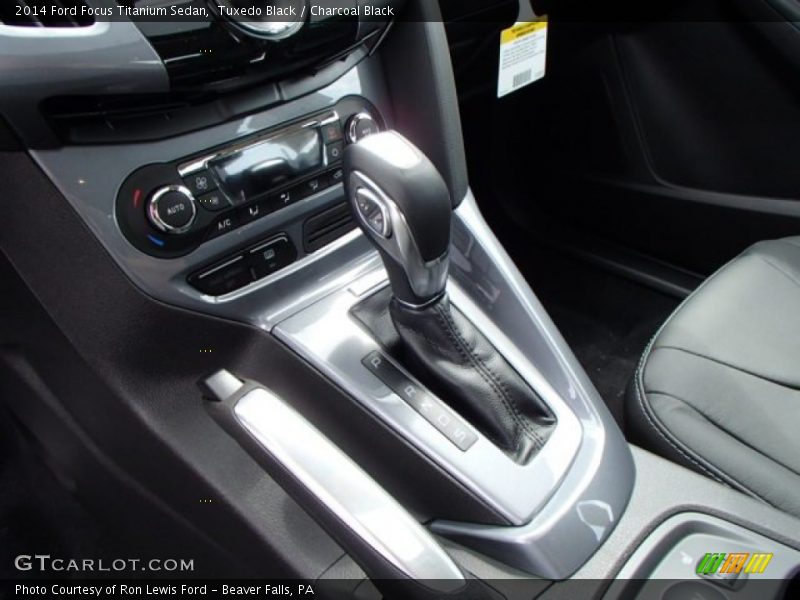 Tuxedo Black / Charcoal Black 2014 Ford Focus Titanium Sedan