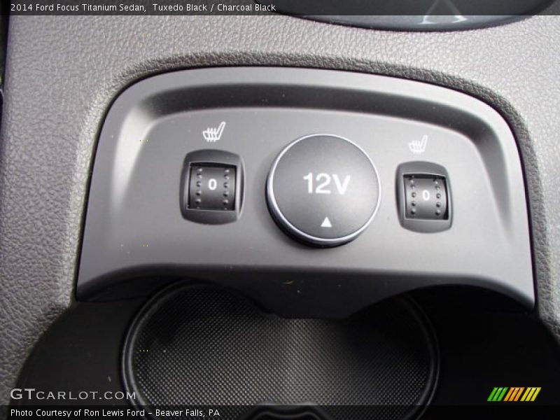 Tuxedo Black / Charcoal Black 2014 Ford Focus Titanium Sedan