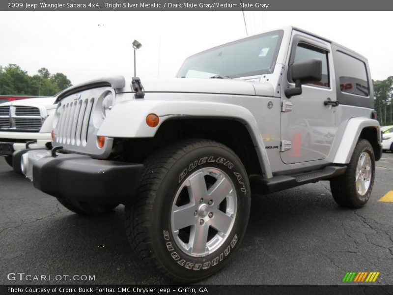 Bright Silver Metallic / Dark Slate Gray/Medium Slate Gray 2009 Jeep Wrangler Sahara 4x4