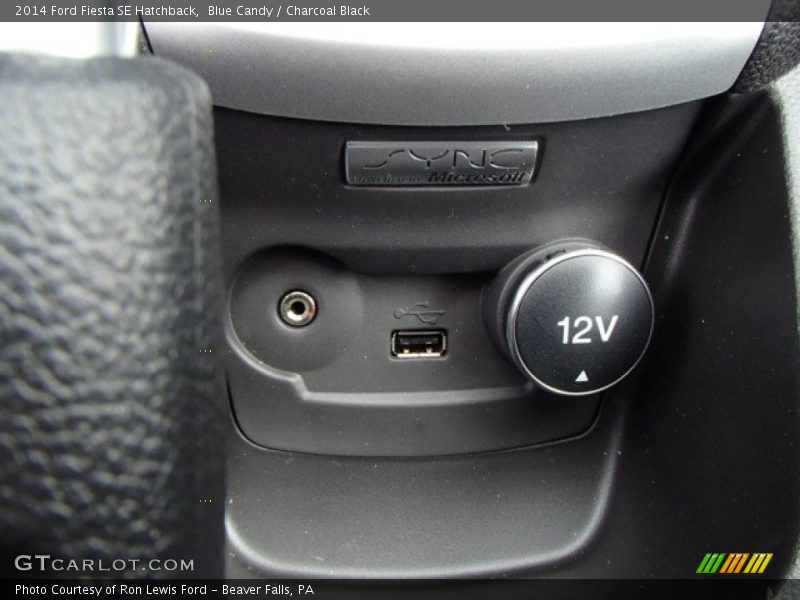 Blue Candy / Charcoal Black 2014 Ford Fiesta SE Hatchback