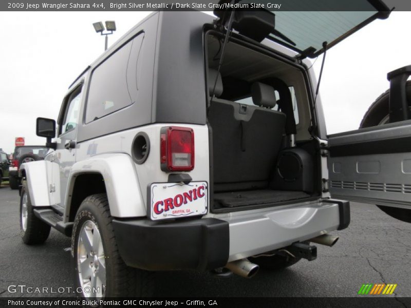 Bright Silver Metallic / Dark Slate Gray/Medium Slate Gray 2009 Jeep Wrangler Sahara 4x4