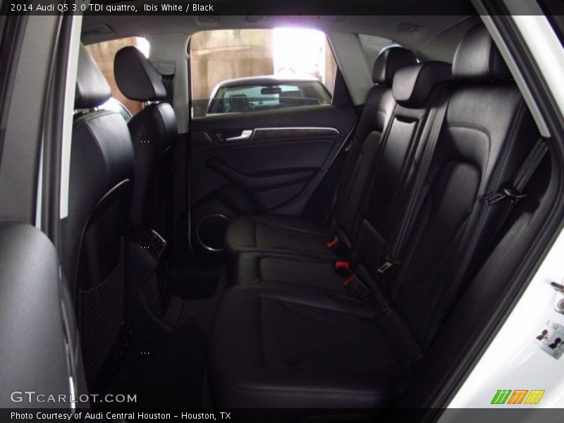 Ibis White / Black 2014 Audi Q5 3.0 TDI quattro
