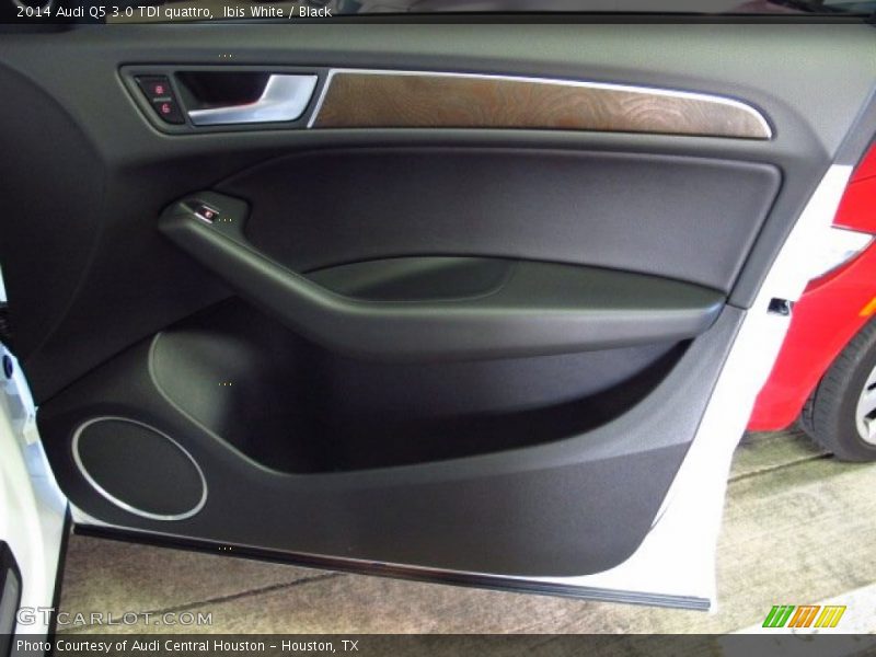 Ibis White / Black 2014 Audi Q5 3.0 TDI quattro