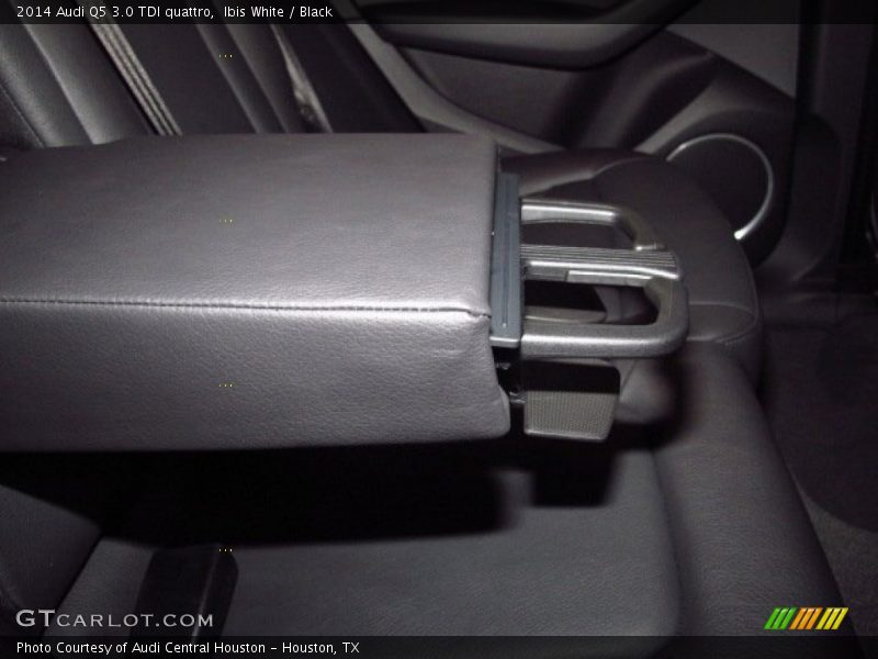 Ibis White / Black 2014 Audi Q5 3.0 TDI quattro