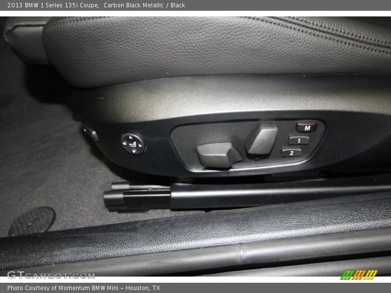 Controls of 2013 1 Series 135i Coupe