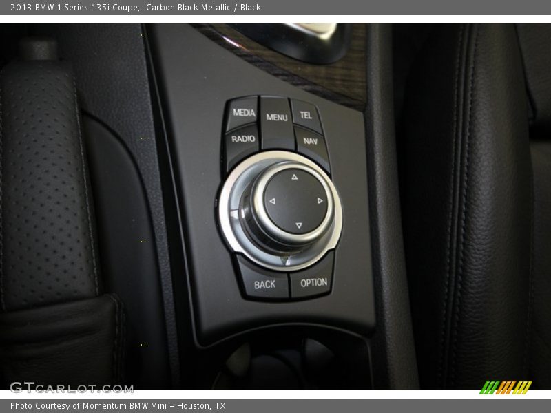 Controls of 2013 1 Series 135i Coupe