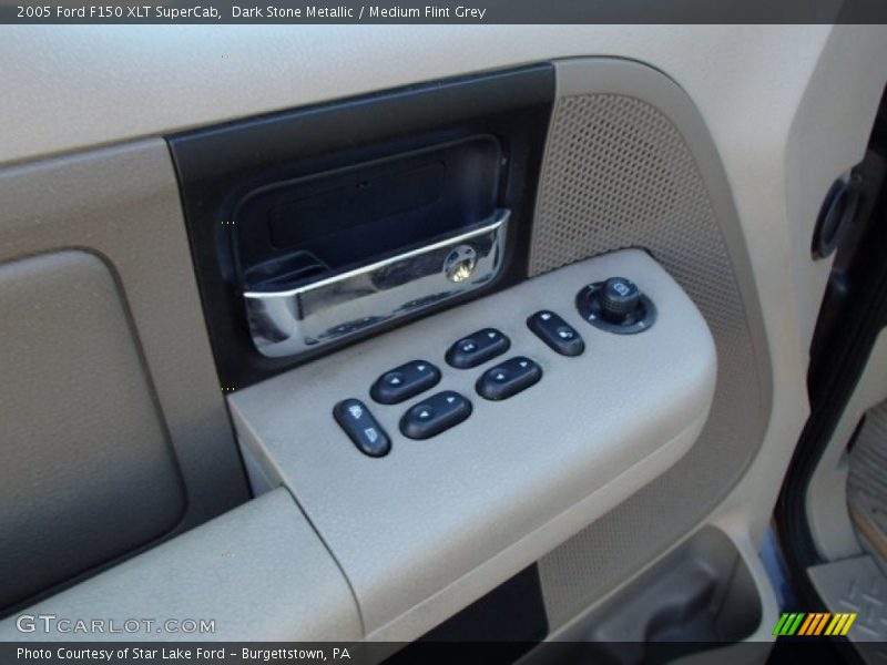 Dark Stone Metallic / Medium Flint Grey 2005 Ford F150 XLT SuperCab