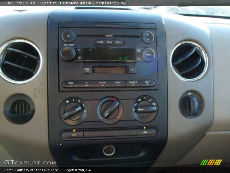 Dark Stone Metallic / Medium Flint Grey 2005 Ford F150 XLT SuperCab