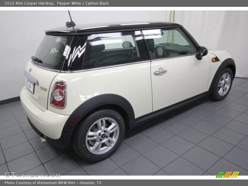 Pepper White / Carbon Black 2013 Mini Cooper Hardtop