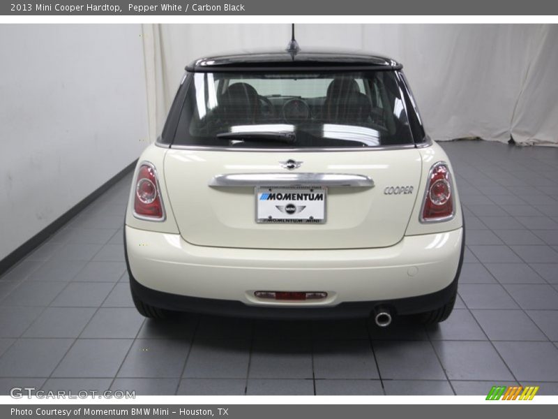 Pepper White / Carbon Black 2013 Mini Cooper Hardtop