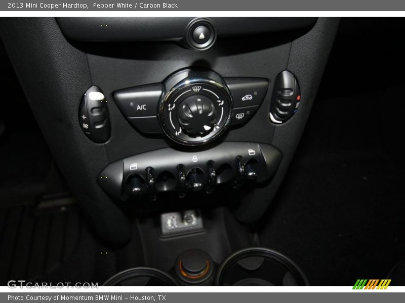 Pepper White / Carbon Black 2013 Mini Cooper Hardtop