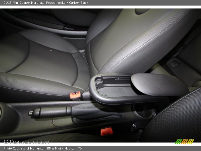 Pepper White / Carbon Black 2013 Mini Cooper Hardtop