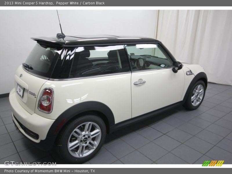 Pepper White / Carbon Black 2013 Mini Cooper S Hardtop