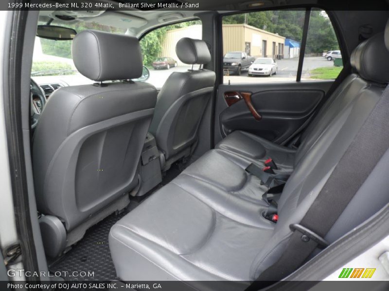 Brilliant Silver Metallic / Sand 1999 Mercedes-Benz ML 320 4Matic