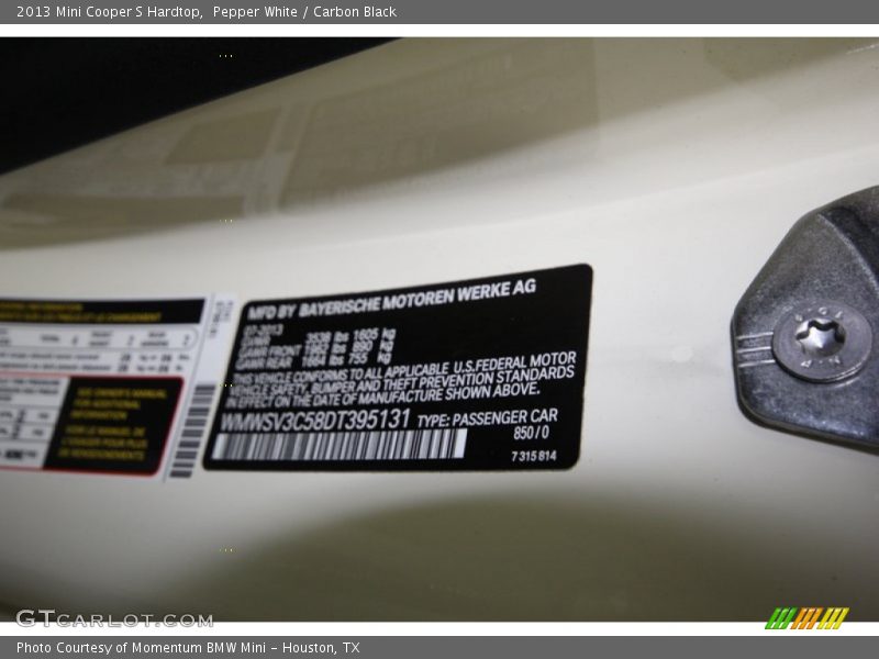 Pepper White / Carbon Black 2013 Mini Cooper S Hardtop