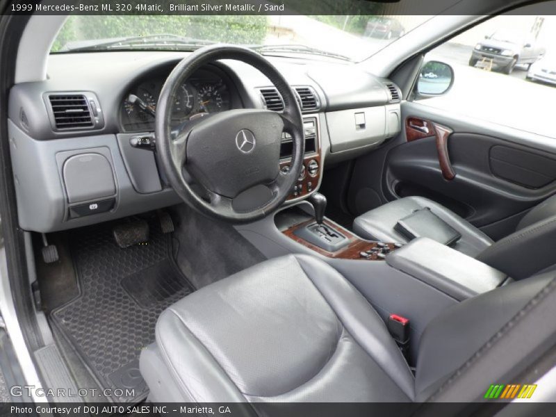 Brilliant Silver Metallic / Sand 1999 Mercedes-Benz ML 320 4Matic