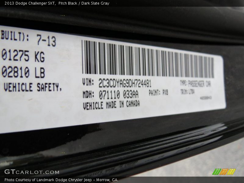 Pitch Black / Dark Slate Gray 2013 Dodge Challenger SXT