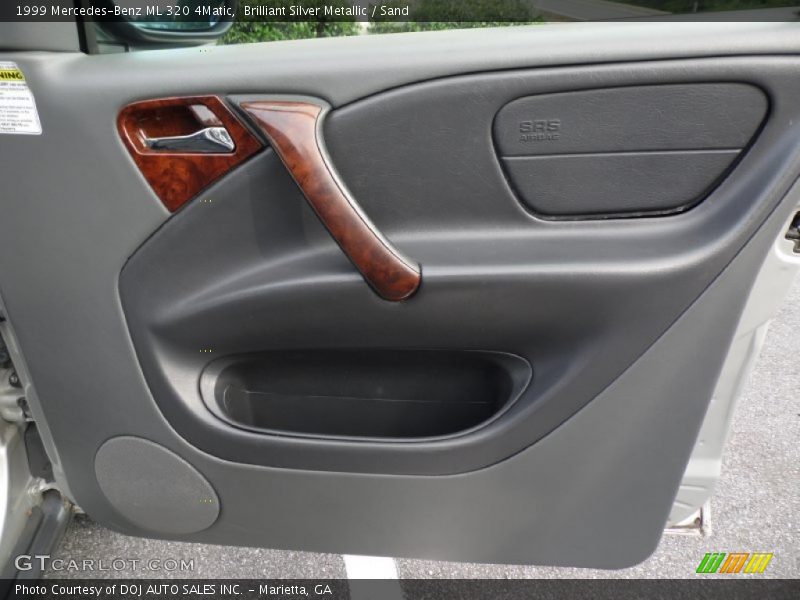 Brilliant Silver Metallic / Sand 1999 Mercedes-Benz ML 320 4Matic