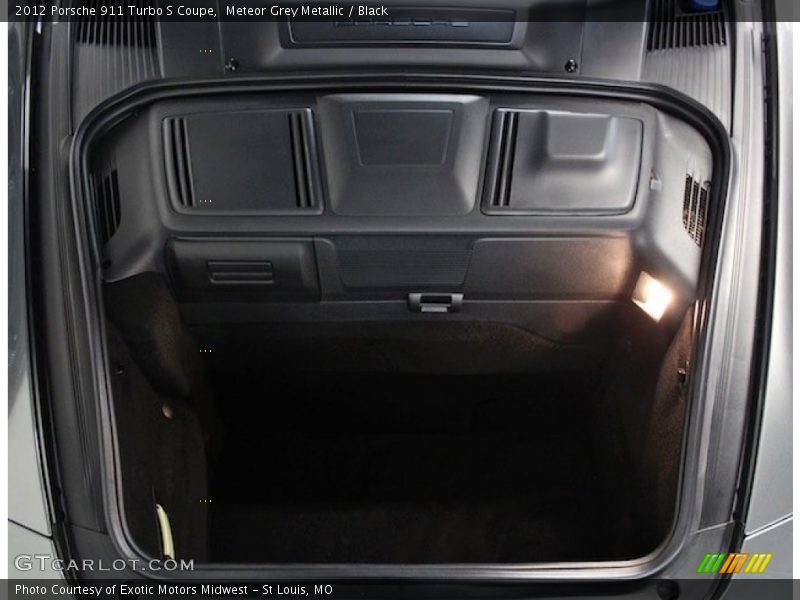  2012 911 Turbo S Coupe Trunk