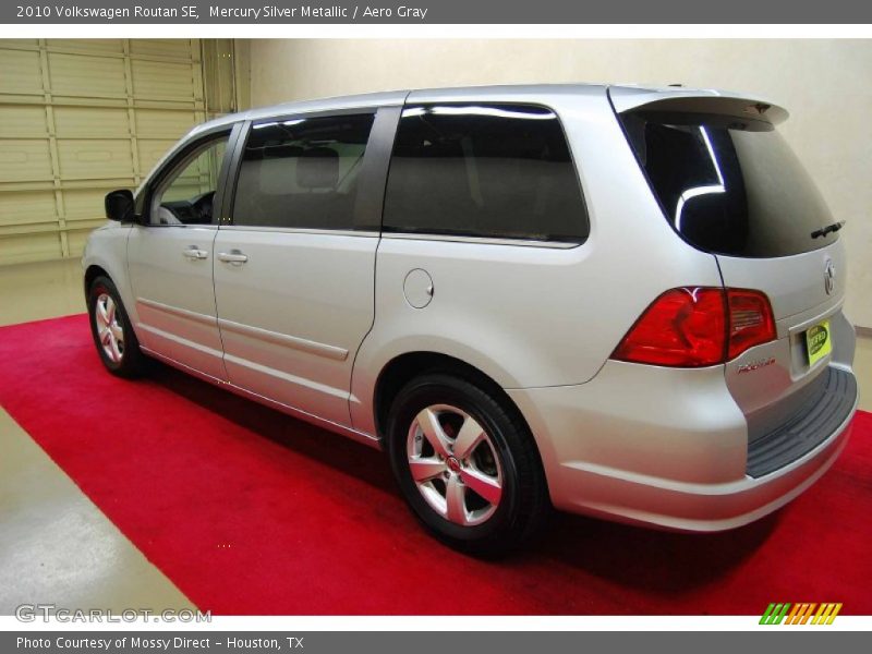 Mercury Silver Metallic / Aero Gray 2010 Volkswagen Routan SE