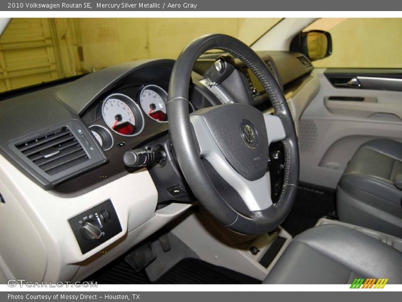 Mercury Silver Metallic / Aero Gray 2010 Volkswagen Routan SE