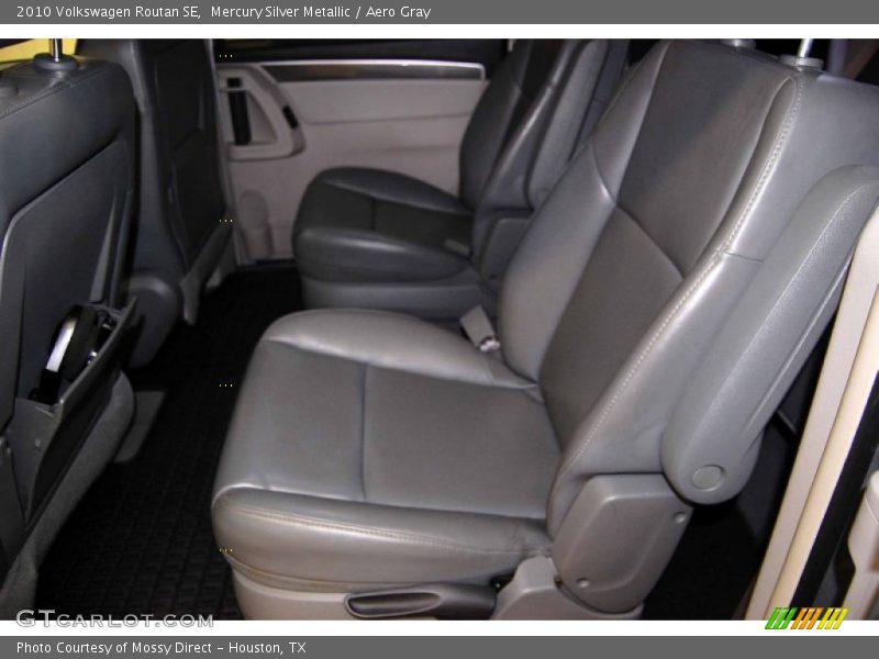 Mercury Silver Metallic / Aero Gray 2010 Volkswagen Routan SE