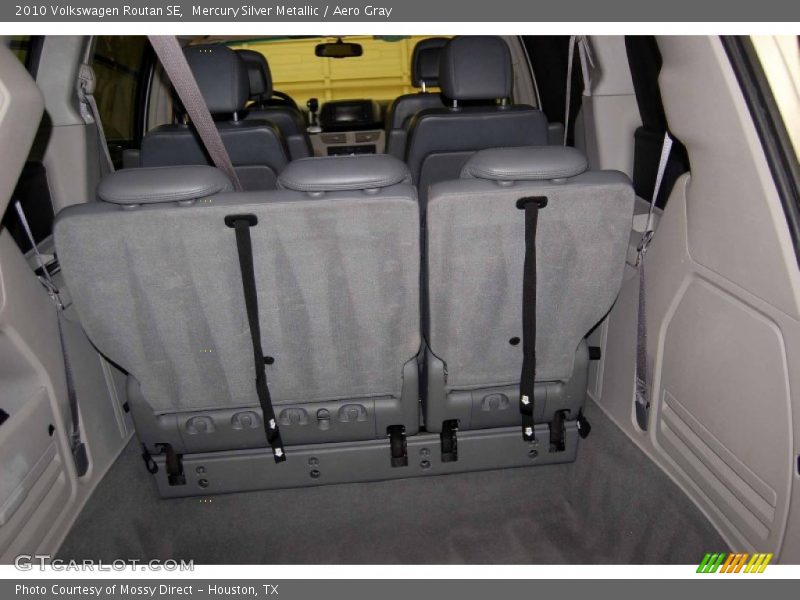 Mercury Silver Metallic / Aero Gray 2010 Volkswagen Routan SE