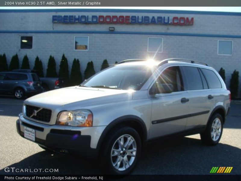 Silver Metallic / Graphite 2004 Volvo XC90 2.5T AWD